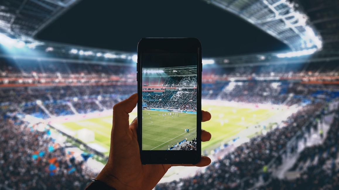 Is social media use in sports broadcasting only detrimental?